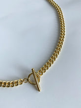 Load image into Gallery viewer, CUBAN LINK NECKLACE
